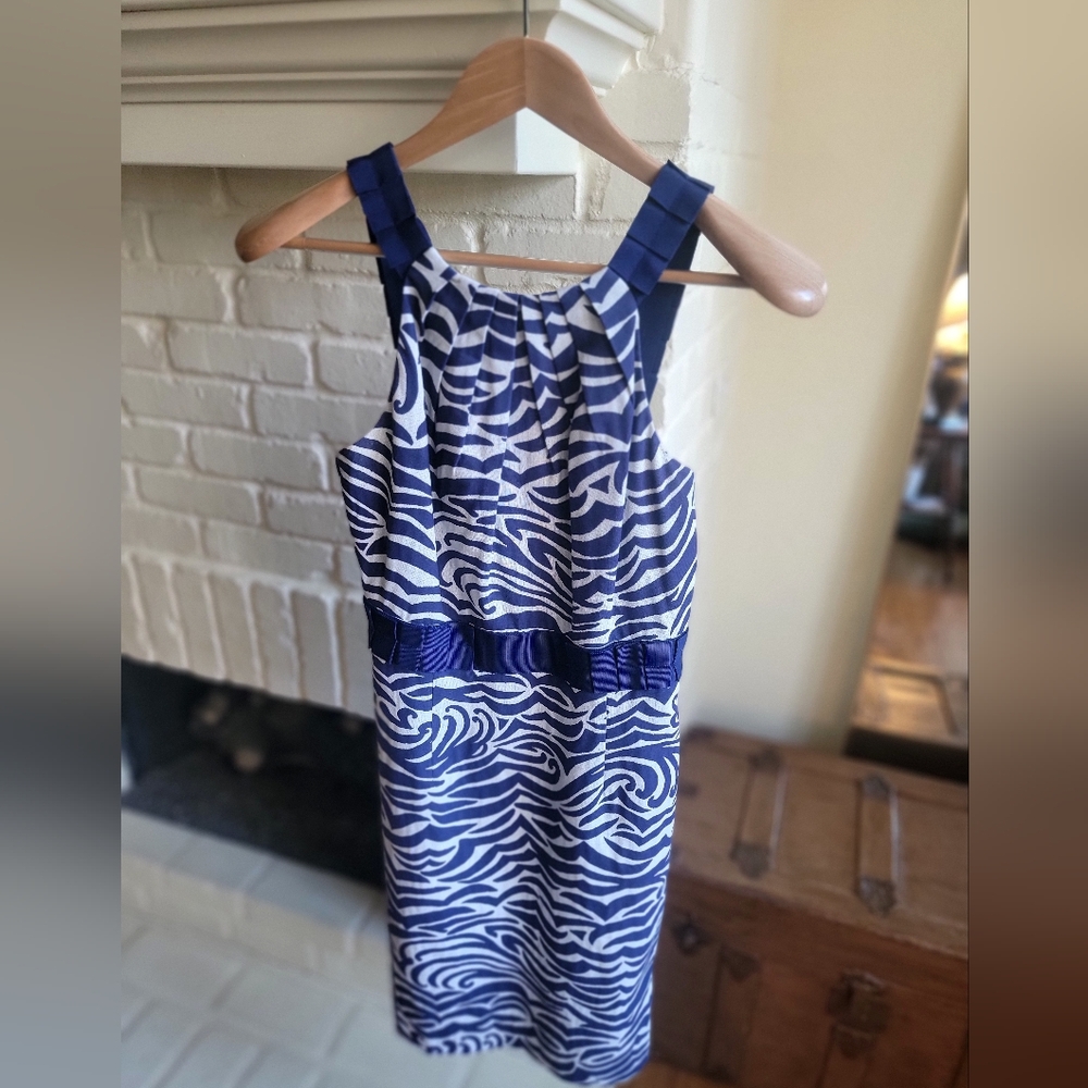 ANTONIO MELANI Blue White Abstract Sheath Dress Size 4